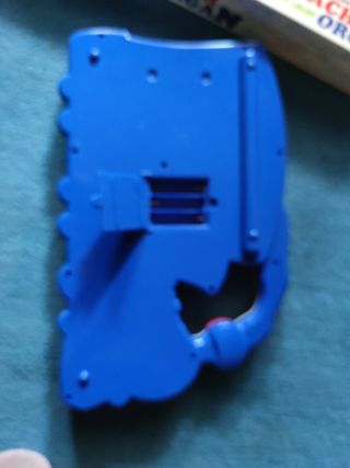 órgano (juguete) que enseña.