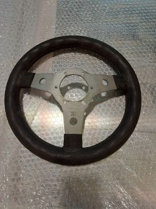 volante luisi con piña años 90