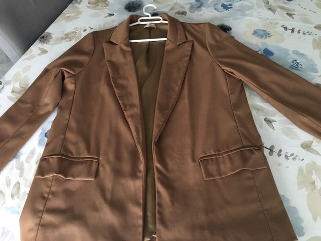 Americana, talla única nueva en marrón.