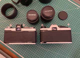 Cámara analógica Olympus OM-1 y OM10