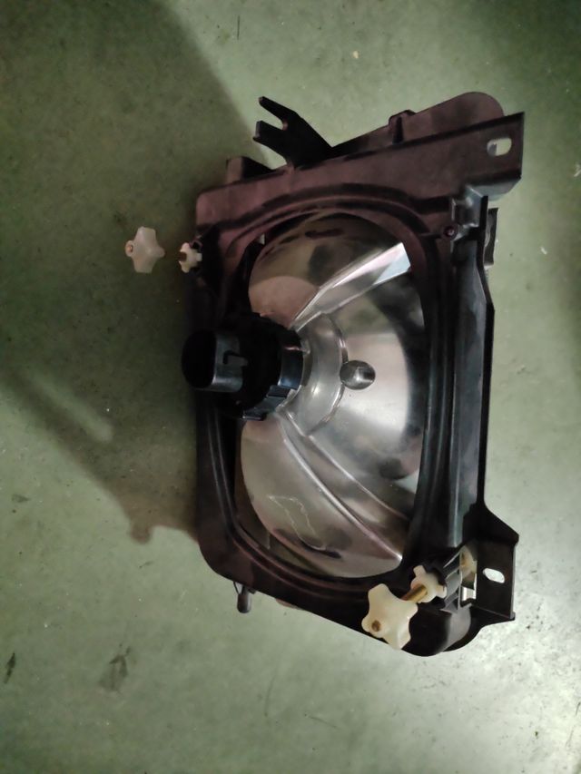 Faro delantero izq Saab 9000
