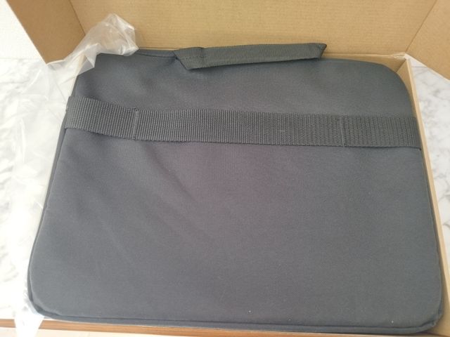 Amazon Basics - Maletín compacto para portátil