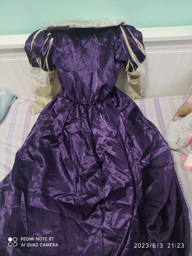 princesa 10/11 años morado y dorado