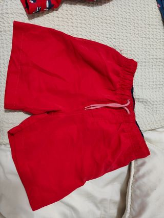 Bañadores niño 10-12 y 13-14.