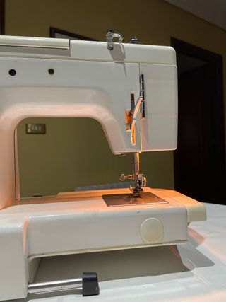 Máquina de coser WERthEIM