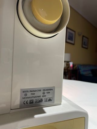 Máquina de coser WERthEIM