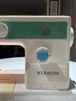 Máquina de coser WERthEIM