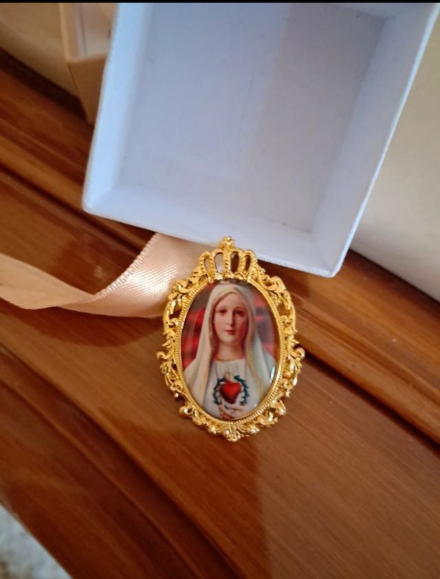 spilla nuova Madonna