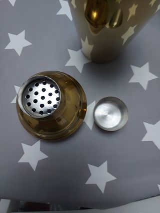 coctelera más cubitera