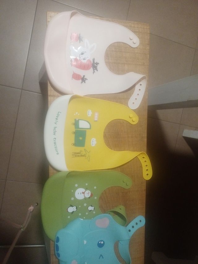 baberos silicona, como nuevos.