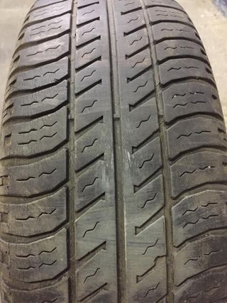 Neumático 165/70 R13