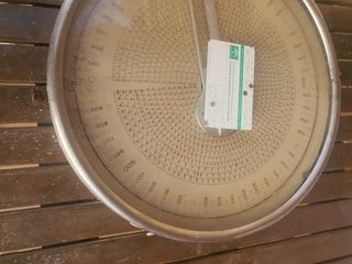 antigua bascula para mercado restaurar