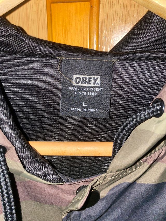Chaqueta obey