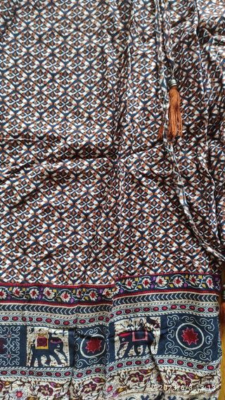 Mono verano capri estampado de Mango ( T. 