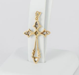 Colgante antiguo en oro amarillo 18k y diamantes