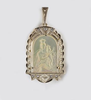 Colgante antiguo en oro amarillo 18k y nácar