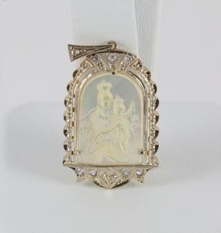 Colgante antiguo en oro amarillo 18k y nácar