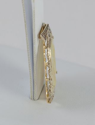 Colgante antiguo en oro amarillo 18k y nácar
