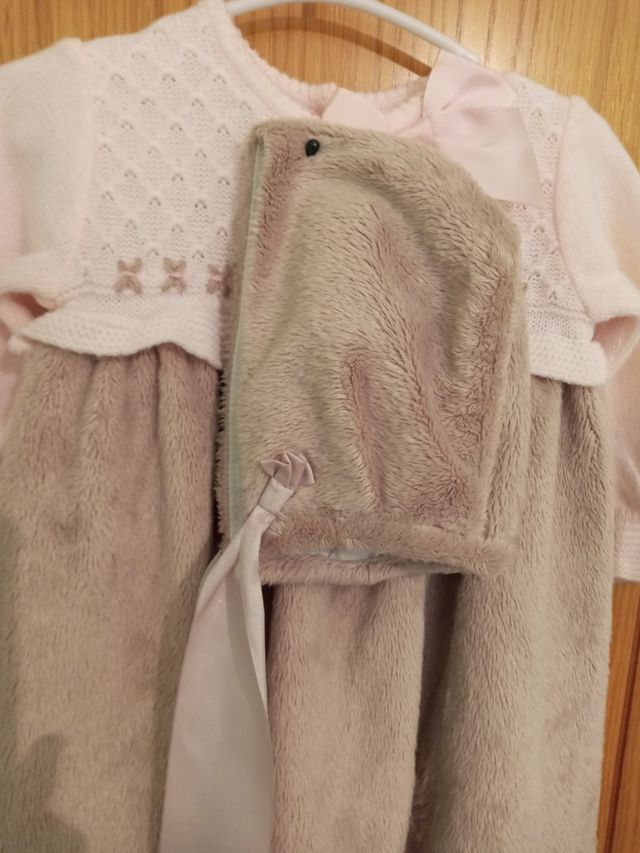 Vestido Foque con capota