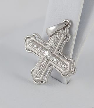 Colgante en oro blanco 18k con brillantes