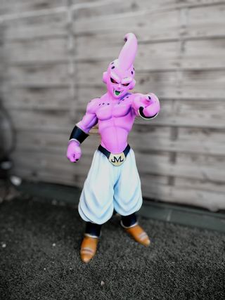 Figura de Majin Buu de 90cm!