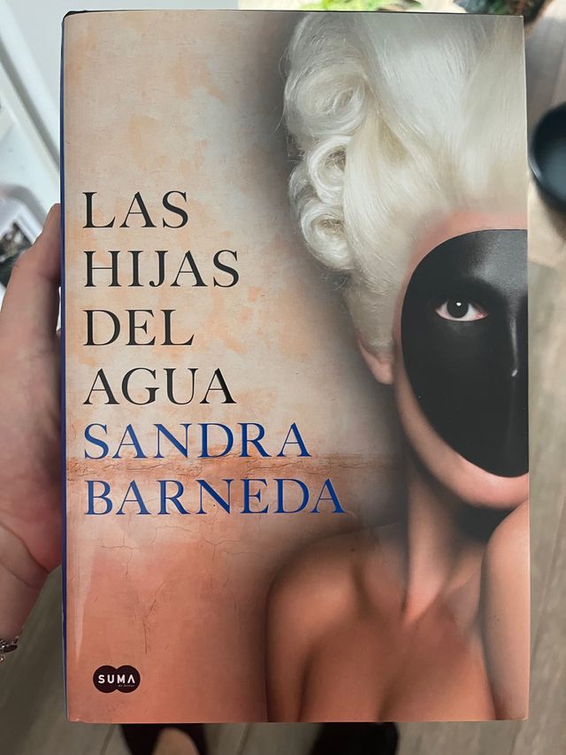 Las hijas el agua de  Sandra Barneda