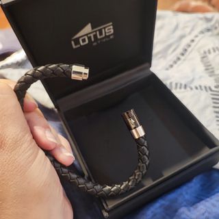 Pulsera de hombre Lotus