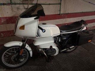 BMW R100RS