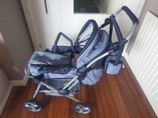 Carrito de muñecas con capota