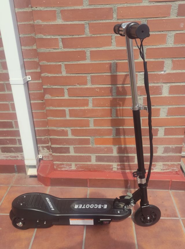 Scooter elettrico giocattolo E-scooter