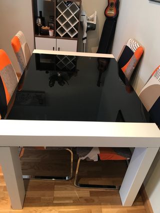 Mesa comedor de cristal negro 135x90x76