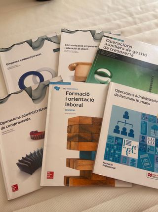Libros grado medio administración