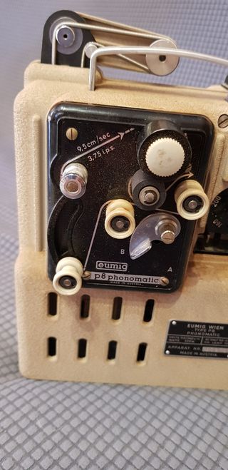 Proyector de cine súper 8. EUMIG WIEN TYPE P8