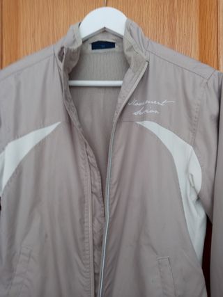 Chubasquero cortavientos