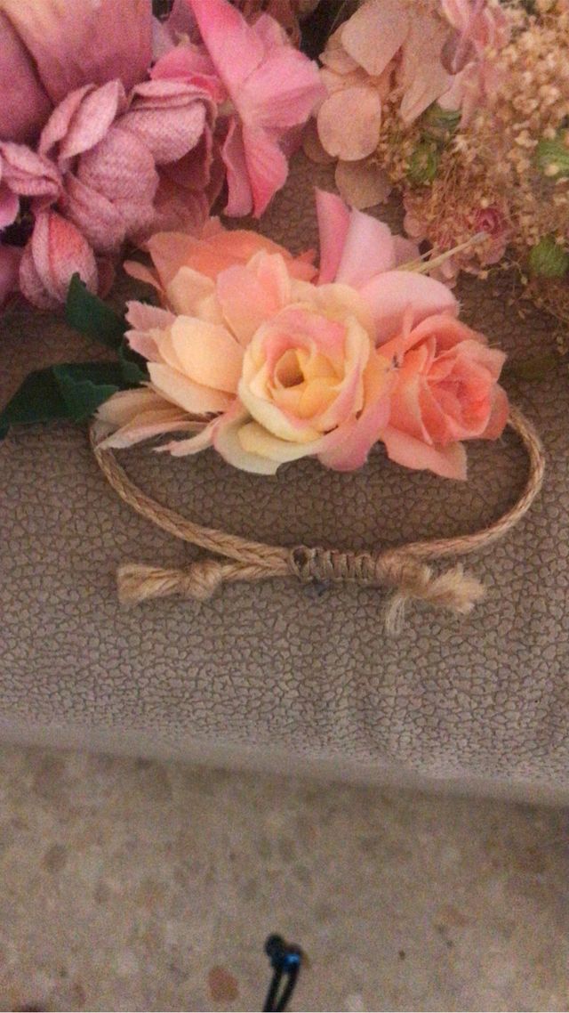 Pulseras de flores de varios tamaños y colores 5 e