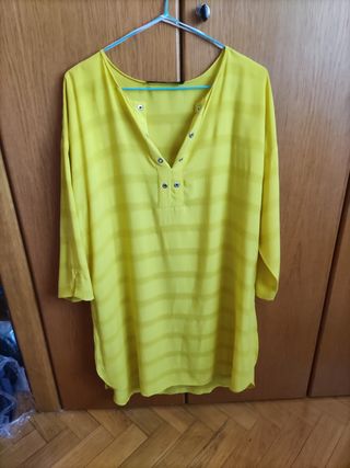 Caftán amarillo nuevo de Zara