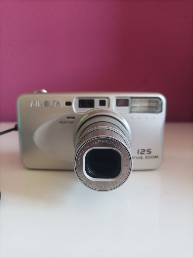 cámara analógica minolta riva zoom 125