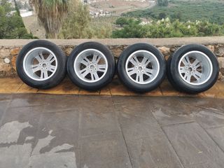 Llantas ORIGINALES