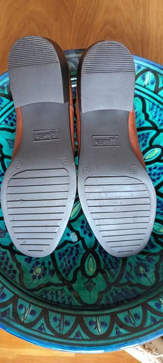 Botines de piel con cordones