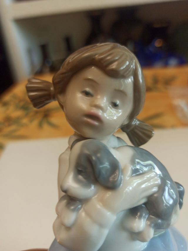 antica statuetta in porcellana Nao