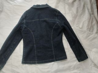 cazadora vaquera con cremallera