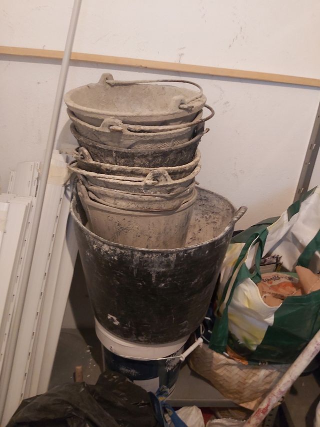 se vende herramientas de construcción barata