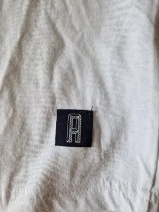 Jack & Jones (10€) Scalpers (12€) Springfield (4€)