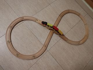 Circuito de madera de ikea