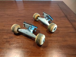 Pack 2 Ejes de Skate. Puentes + Ruedas y Cojinetes