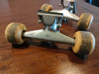 Pack 2 Ejes de Skate. Puentes + Ruedas y Cojinetes