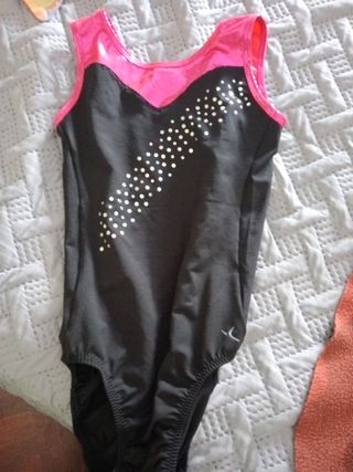 Maillot y pantalón corto de gimnasia rítmica