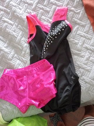 Maillot y pantalón corto de gimnasia rítmica
