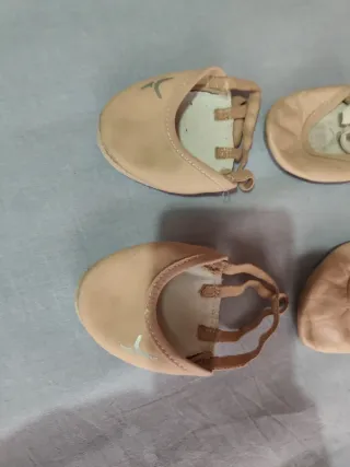 Maillot, pantalón de gimnasia rítmica y puntas