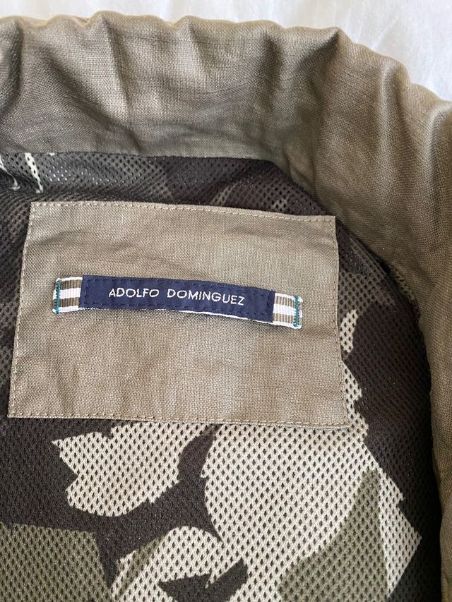 Chaqueta Adolfo Domínguez.